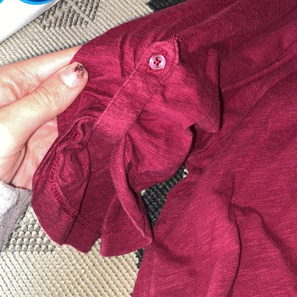 Red blouse - Picture 6 of 6